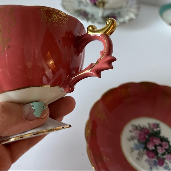 Vintage Teacup and saucer matching set - Picture 8 of 12